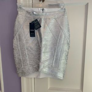 NWT Bebe Silver Foiled Bandage Skirt. Small